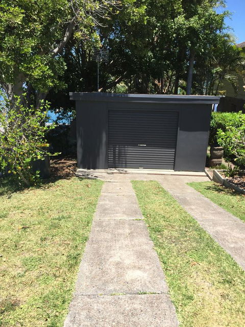 Swan Bay Hideaway - Accommodation Gladstone 15