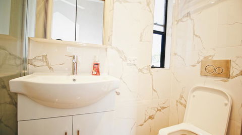Cozy 5 Bed House In Sydney - Accommodation Gladstone 20
