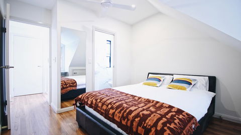 Cozy 5 Bed House In Sydney - Accommodation Gladstone 12