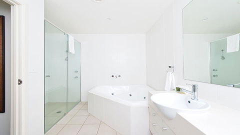 Pacific Blue, Salamander Bay - Accommodation Gladstone 16