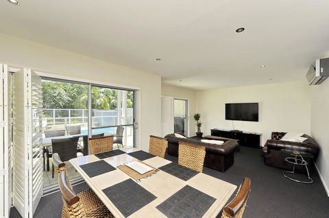 Pacific Blue, Salamander Bay - Accommodation Gladstone 44
