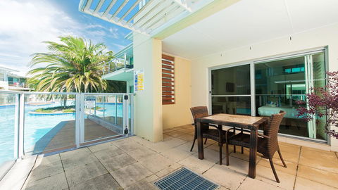 Pacific Blue, Salamander Bay - Accommodation Gladstone 5