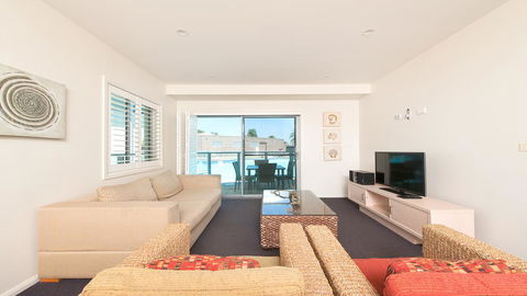 Pacific Blue, Salamander Bay - Accommodation Gladstone 34