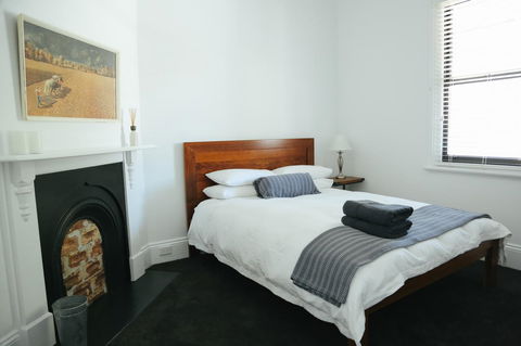 99 Hill Street Apartments - Accommodation Gladstone 12