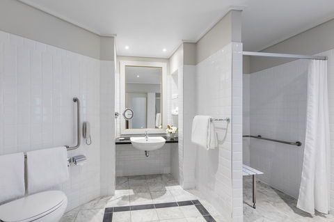Radisson Blu Plaza Hotel Sydney - Accommodation Gladstone 33