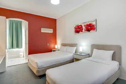 Prince Of Wales Hotel - Accommodation Gladstone 41