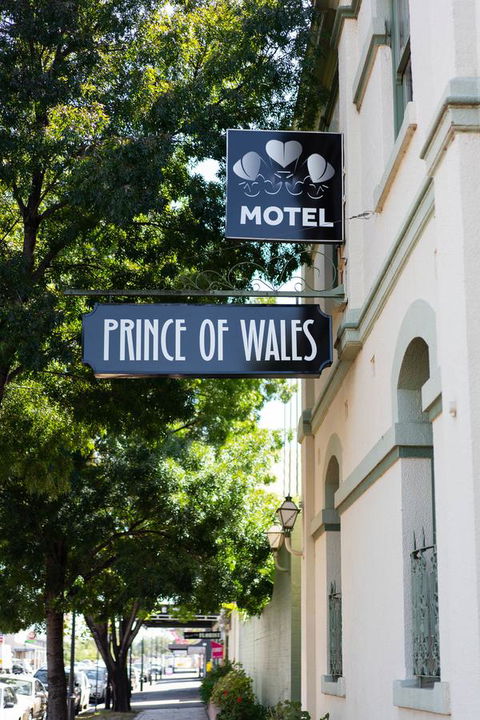 Prince Of Wales Hotel - Accommodation Gladstone 5