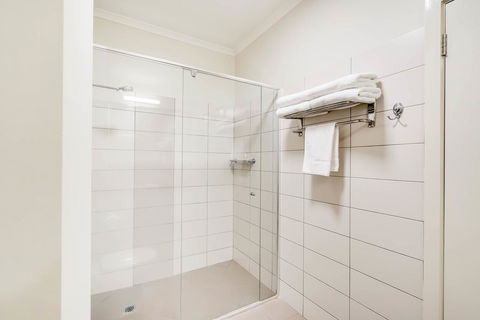 Prince Of Wales Hotel - Accommodation Gladstone 38