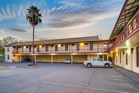Prince Of Wales Hotel - Accommodation Gladstone 10
