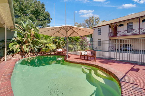 Prince Of Wales Hotel - Accommodation Gladstone 36