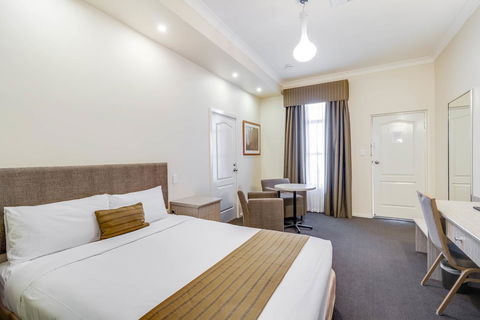 Prince Of Wales Hotel - Accommodation Gladstone 32
