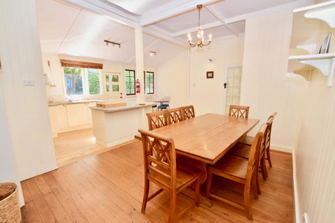 Dangal Gardens - Accommodation Gladstone 12