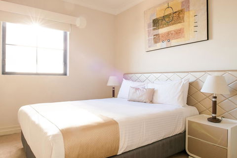 Seasons Harbour Plaza - Accommodation Gladstone 6