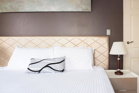 Seasons Harbour Plaza - Accommodation Gladstone 10