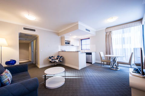 Seasons Harbour Plaza - Accommodation Gladstone 35