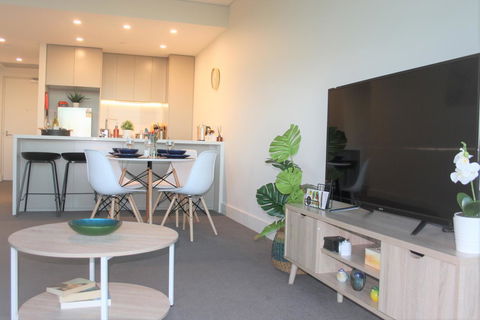 Stunning Views Sydney Olympic Park - Accommodation Gladstone 4