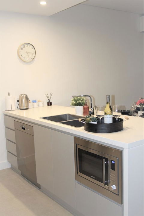 Stunning Views Sydney Olympic Park - Accommodation Gladstone 9