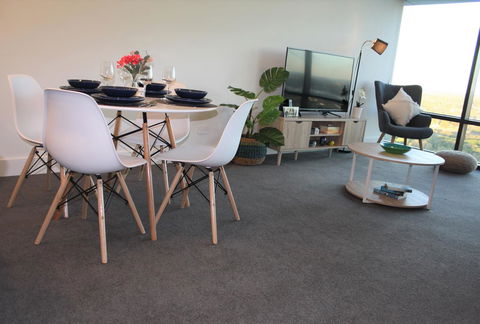 Stunning Views Sydney Olympic Park - Accommodation Gladstone 3