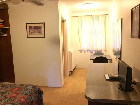 Cooma Motor Lodge Motel - Accommodation Gladstone 23