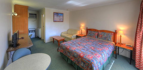 Cooma Motor Lodge Motel - Accommodation Gladstone 2