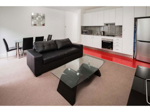 The Star Apartments - Accommodation Gladstone 3