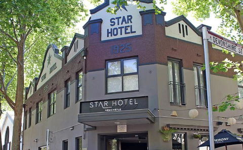 The Star Apartments - Accommodation Gladstone 1