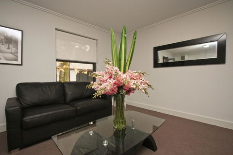 The Star Apartments - Accommodation Gladstone 10