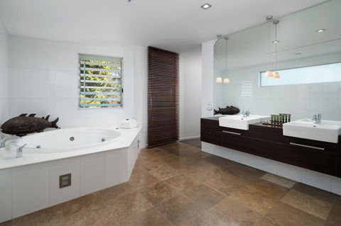 Bannisters By The Sea Mollymook - Accommodation Gladstone 13