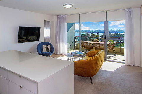Terminus Apartment Hotel, Ascend Hotel Collection - Accommodation Gladstone 1