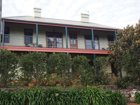 Bellevue Accommodation - Accommodation Gladstone 16