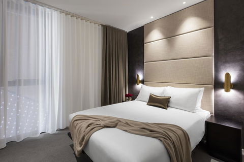 SKYE Suites Sydney - Accommodation Gladstone 23