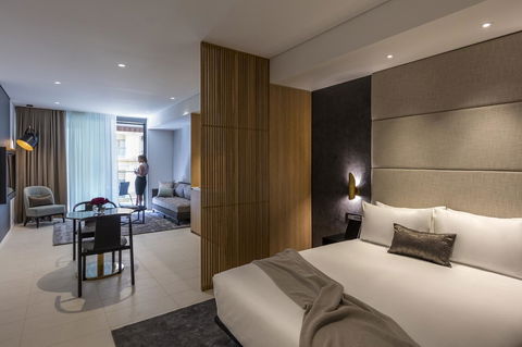 SKYE Suites Sydney - Accommodation Gladstone 27