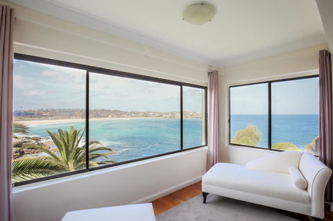 Ultimate Bondi Escape #2 - A Bondi Beach Holiday Home - Accommodation Gladstone 0