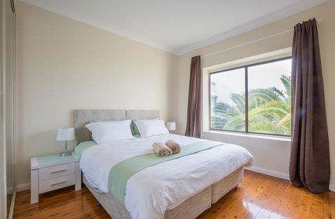 Ultimate Bondi Escape #2 - A Bondi Beach Holiday Home - Accommodation Gladstone 8