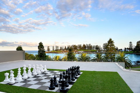 Belle Vue- Penthouse At Black Beach - Accommodation Gladstone 18