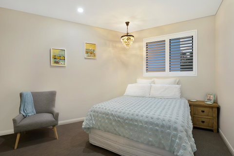 Belle Vue- Penthouse At Black Beach - Accommodation Gladstone 12