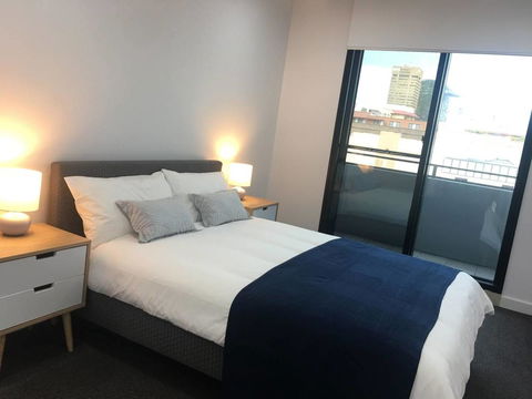 Specious Apartment With 2 Large Bedrooms - Accommodation Gladstone 7