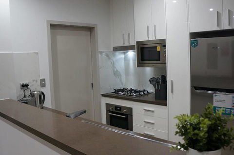 Specious Apartment With 2 Large Bedrooms - Accommodation Gladstone 16