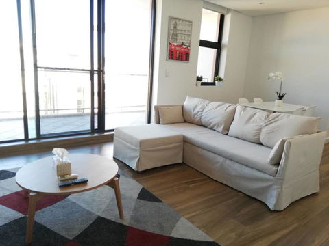 Specious Apartment With 2 Large Bedrooms - Accommodation Gladstone 11