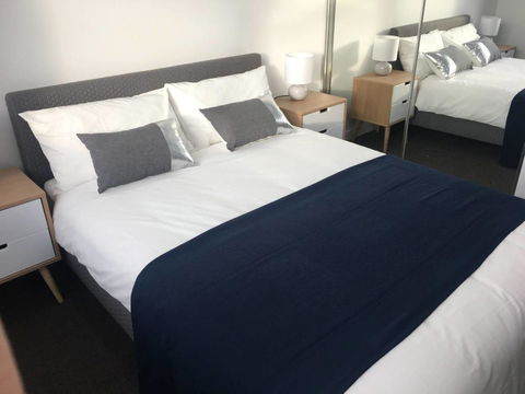 Specious Apartment With 2 Large Bedrooms - Accommodation Gladstone 2