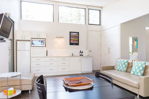 By The Beach B&B Self Contained Apartments - Accommodation Gladstone 15