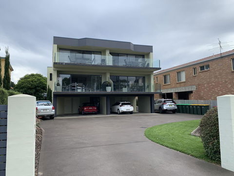 Seachange 3 - Accommodation Gladstone 8