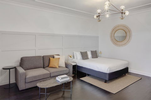 Regents Court Sydney - Accommodation Gladstone 27