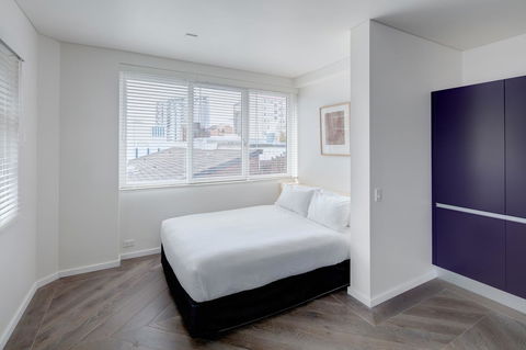 Regents Court Sydney - Accommodation Gladstone 25
