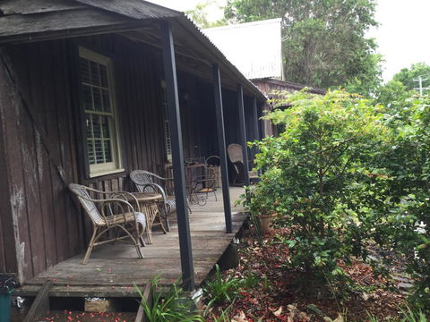 Arcadia - The Barn Cottage & Rosehill Cottage - Accommodation Gladstone 14