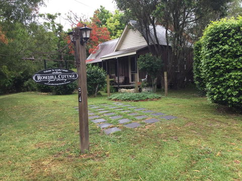 Arcadia - The Barn Cottage & Rosehill Cottage - Accommodation Gladstone 12