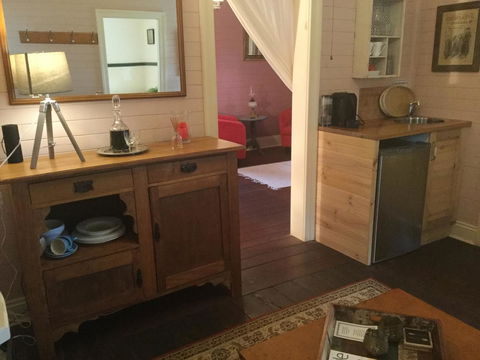 Arcadia - The Barn Cottage & Rosehill Cottage - Accommodation Gladstone 23