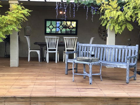 Arcadia - The Barn Cottage & Rosehill Cottage - Accommodation Gladstone 27