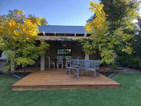 Arcadia - The Barn Cottage & Rosehill Cottage - Accommodation Gladstone 28