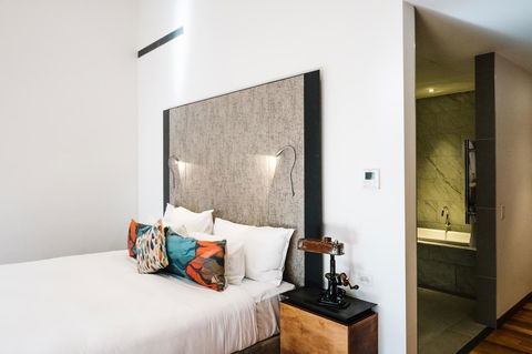 The Old Clare Hotel, Independent Collection By EVT - Accommodation Gladstone 18